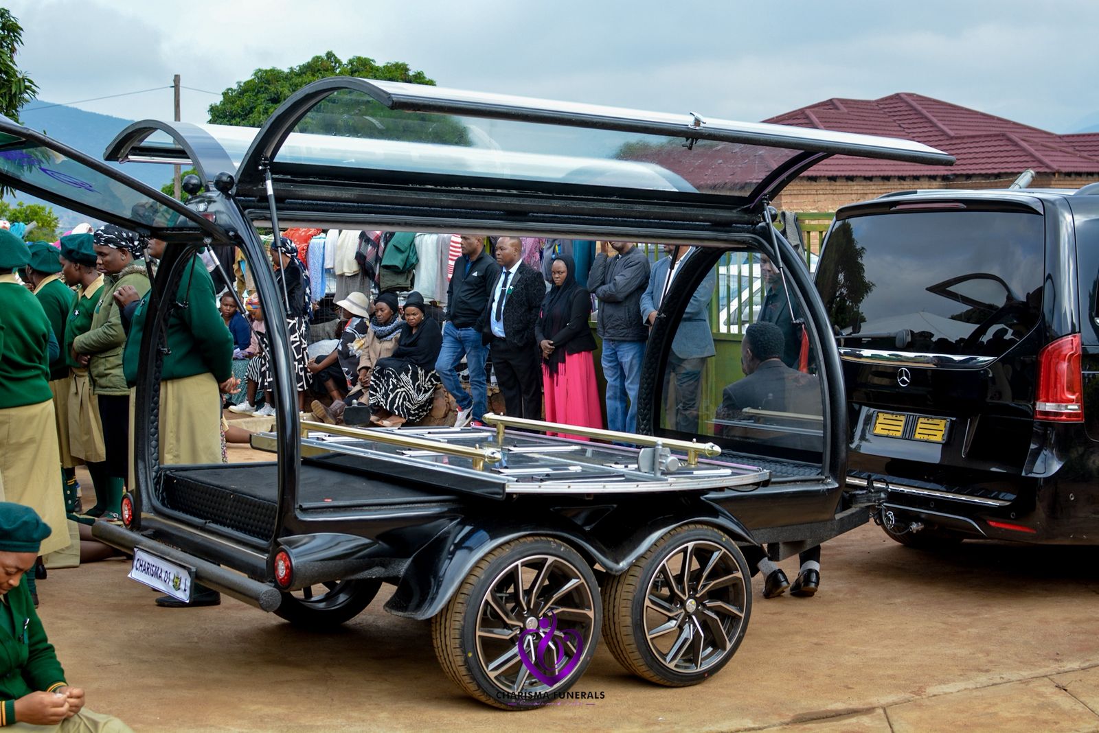 Glass hearse carriage